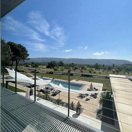 Les Pins Du Luberon Bed & Breakfast Coustellet Exterior photo